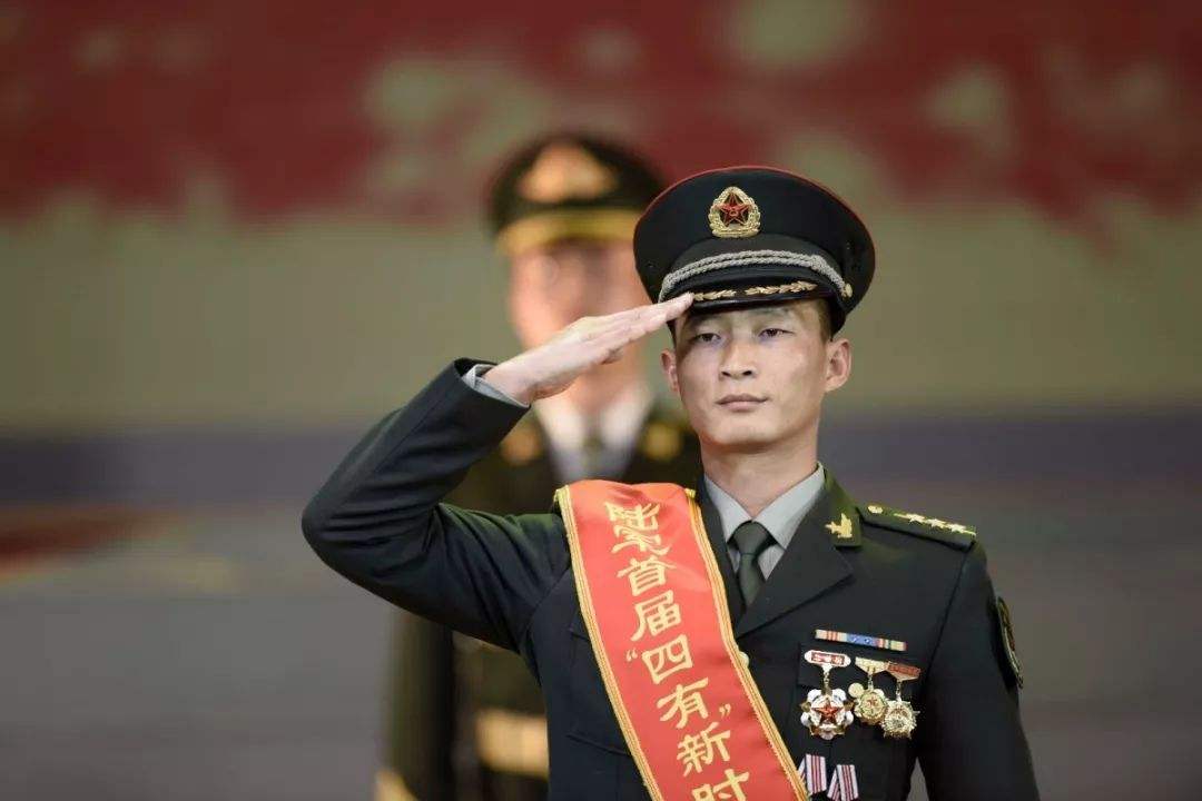 士官长待遇，荣誉与责任的体现