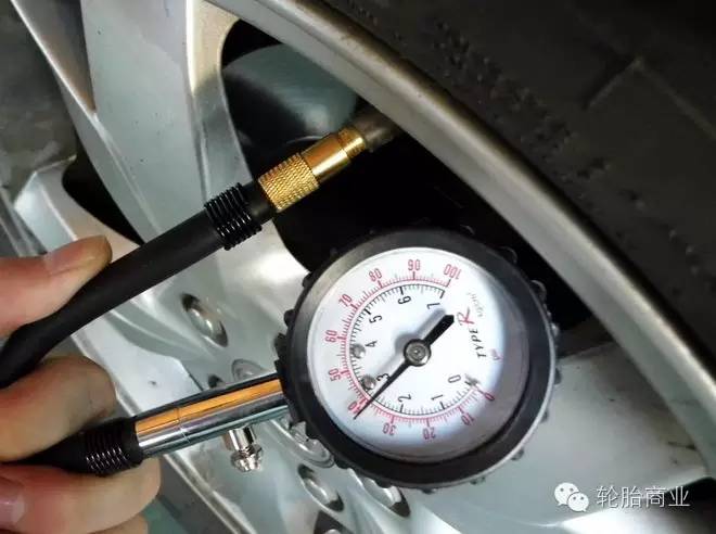 秋季轮胎气压的重要性及其管理