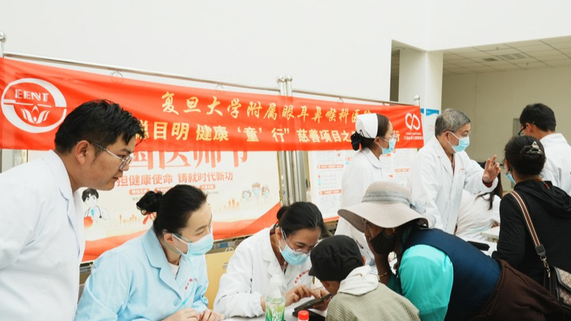 南京儿童医院专家团队，专业、关爱与未来的力量