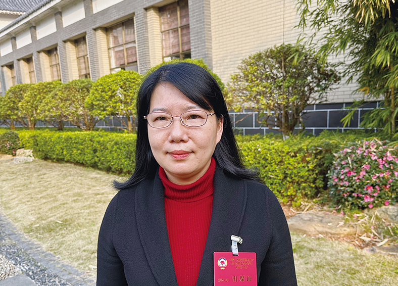 长江船舶设计院的杰出代表，刘丽红