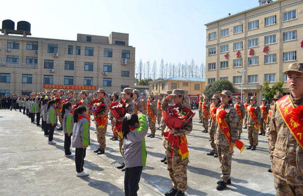 上海大学生当兵待遇，新时代的荣誉与激励