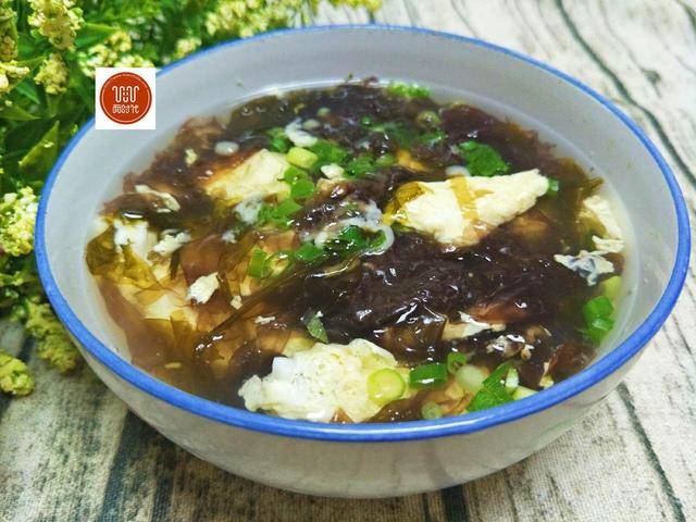 蚕豆蛋花汤，一道美味家常汤品的做法