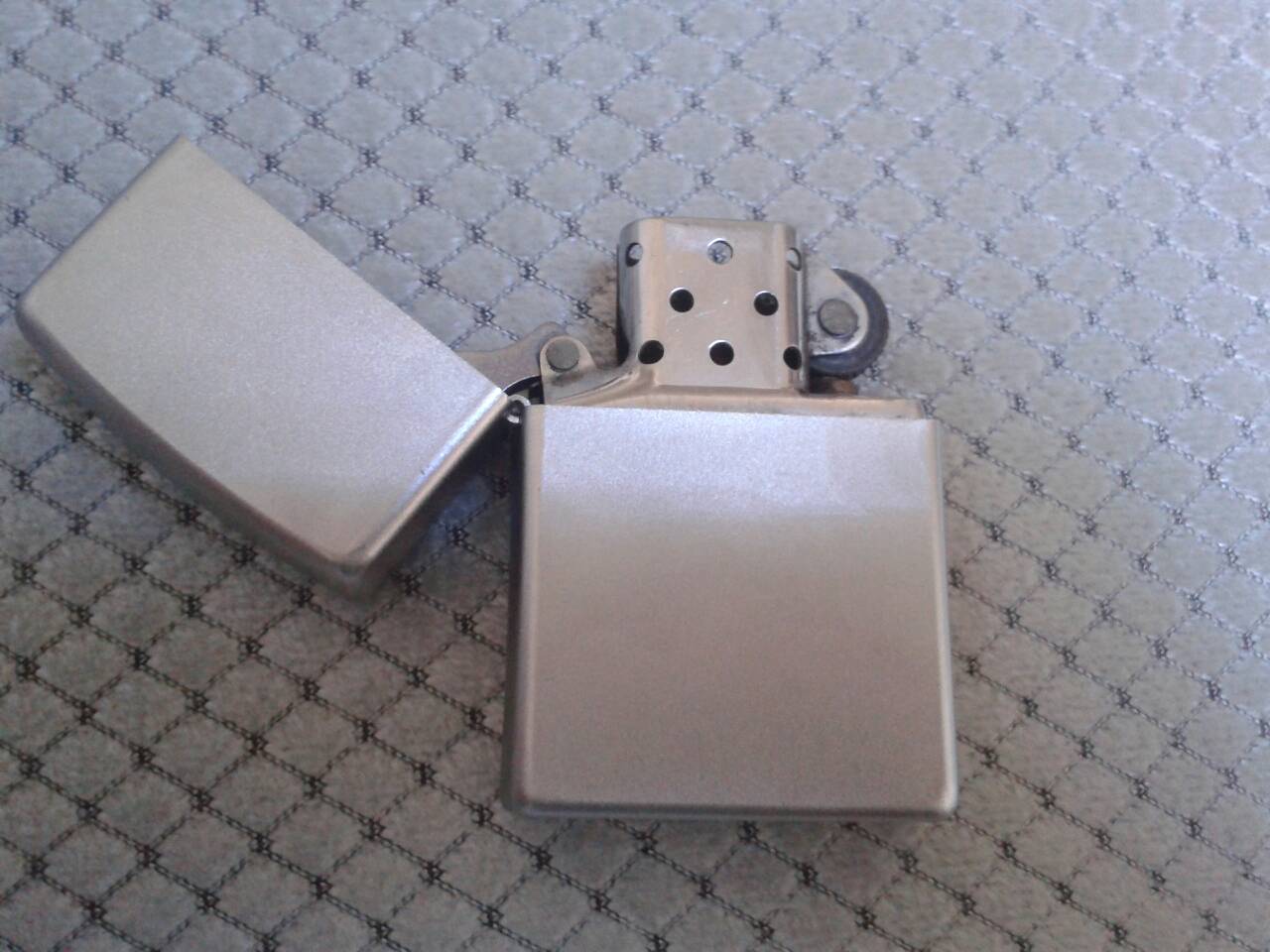Zippo打火机花鼓拆解指南