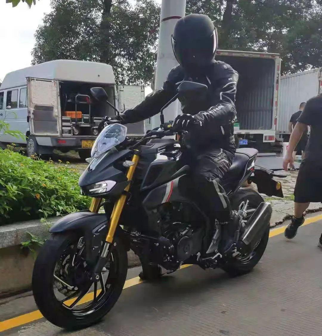 XCR气压前叉拆解详解